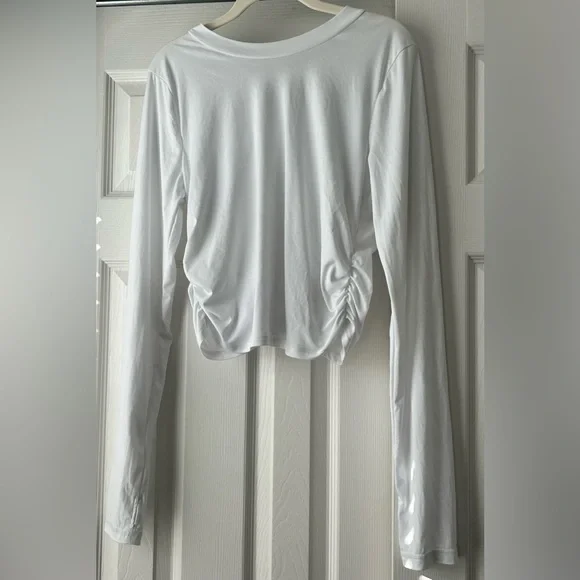 Free People With A Twist Layer Top “FREE Gift W/purchase” - Picture 5 of 6